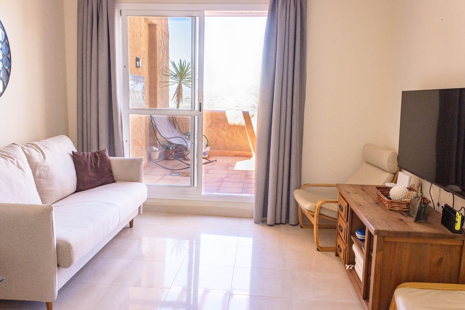 Wohnzimmer mit Terrasse