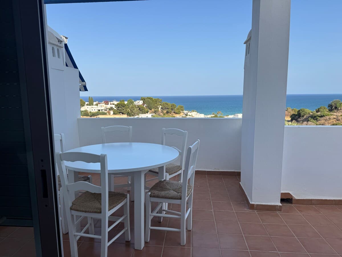 Dormitorio con terraza individual